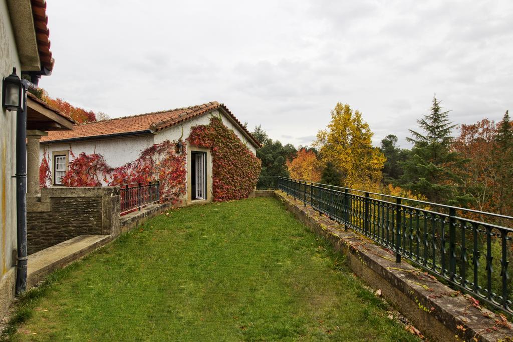 Lever Quinta De Mouraes Casa Dos Rododendros 게스트하우스 외부 사진